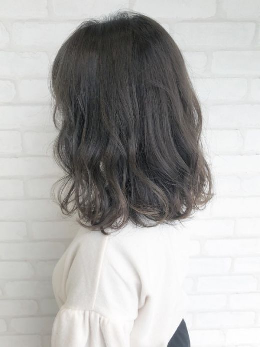 ブリーチなしで赤みを抑える カーキアッシュ ヘアカタログ 美容室 Nyny 松井山手店 打越 裕樹 ヘアサロン 美容院 ニューヨークニューヨーク ブリーチなしで赤みを抑える カーキアッシュ ヘアカタログ 美容室 Nyny 松井山手店 打越 裕樹 ヘアサロン 美容院 ニューヨークニューヨーク