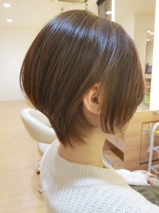 頭の形を綺麗に見せるショートボブ ヘアカタログ 美容室 Nyny Mothers 姫路南店 小林 秀樹 ヘアサロン 美容院 ニューヨークニューヨーク 頭の形を綺麗に見せるショートボブ ヘアカタログ 美容室 Nyny Mothers 姫路南店 小林 秀樹 ヘアサロン 美容院 ニューヨークニューヨーク