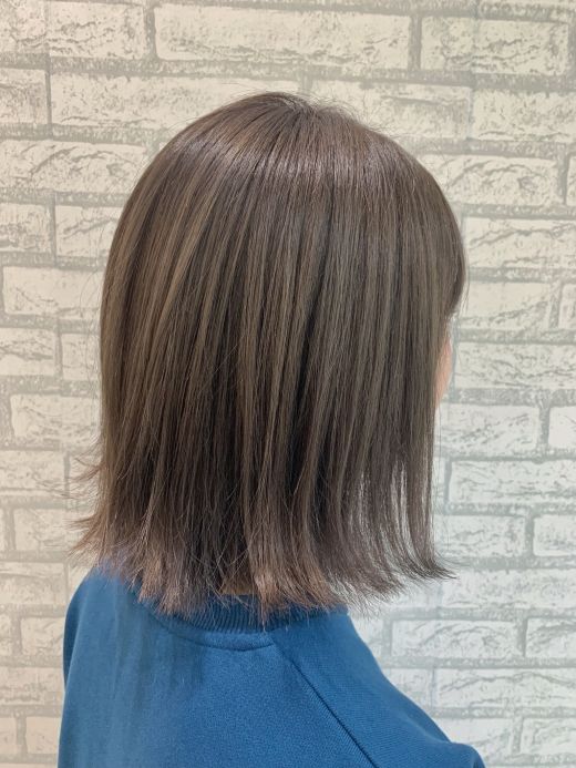 グレージュ 外ハネボブ ヘアカタログ 美容室 Nyny 寝屋川店 宮田 健吾 ヘアサロン 美容院 ニューヨークニューヨーク