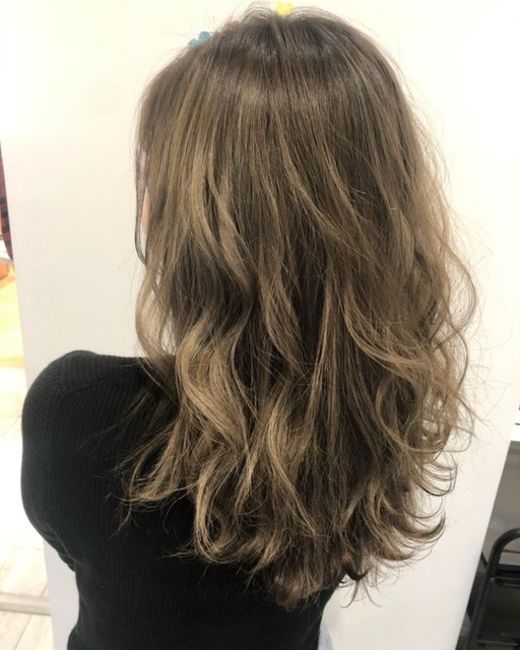 明るすぎる髪色をトーンダウン ヘアカタログ 美容室 Nyny Mothers Momoテラス六地蔵店 宇藤 優子 ヘアサロン 美容院 ニューヨークニューヨーク