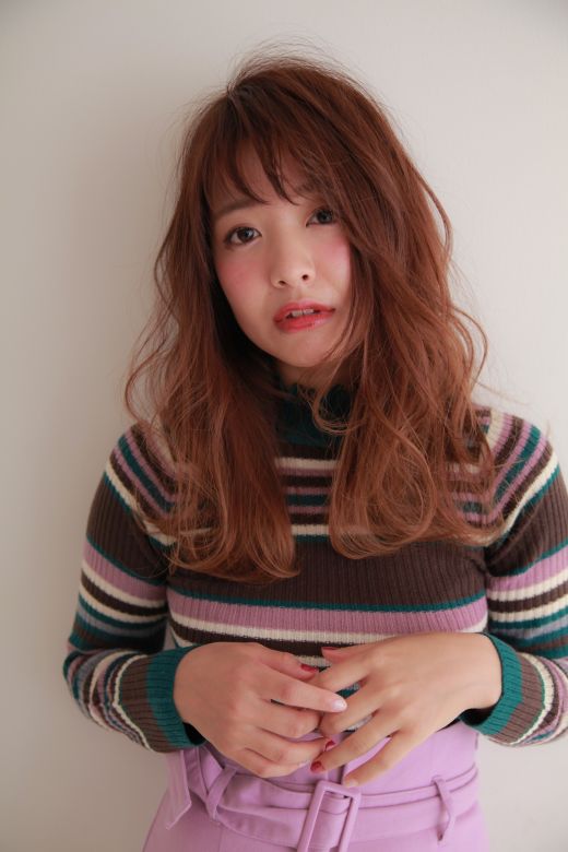 動きのあるロングカーリーヘア ヘアカタログ 美容室 Nyny Mothers Momoテラス六地蔵店 上原 真央 ヘアサロン 美容院 ニューヨークニューヨーク 動きのあるロングカーリーヘア ヘアカタログ 美容室 Nyny Mothers Momoテラス六地蔵店 上原 真央 ヘアサロン 美容院 ニューヨークニューヨーク