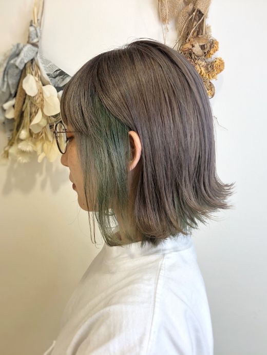 インナーカラー ミントグリーン グレージュ ヘアカタログ 美容室 Nyny 大久保店 大川 せり ヘアサロン 美容院 ニューヨークニューヨーク