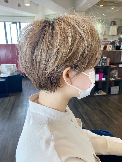 ワンカールでふわふわ マッシュショート ヘアカタログ 美容室 Nyny 河原町三条店 吉田 和佳奈 ヘアサロン 美容院 ニューヨークニューヨーク ワンカールでふわふわ マッシュショート ヘアカタログ 美容室 Nyny 河原町三条店 吉田 和佳奈 ヘアサロン 美容院 ニューヨークニューヨーク
