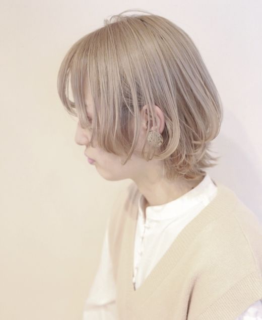 ミルクティーショートウルフ ヘアカタログ 美容室 Nyny 三宮本店 藤澤 一成 ヘアサロン 美容院 ニューヨークニューヨーク