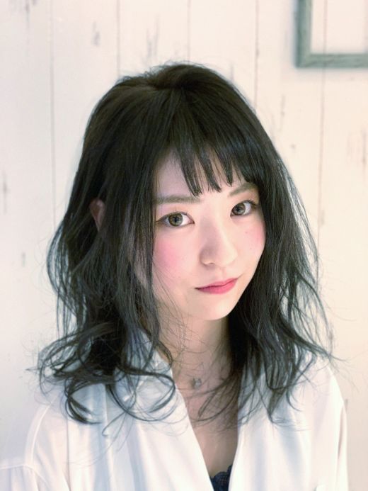 肩下セミロングパーマスタイル ヘアカタログ 美容室 Nyny Mothers 姫路南店 小林 秀樹 ヘアサロン 美容院 ニューヨークニューヨーク 肩下セミロングパーマスタイル ヘアカタログ 美容室 Nyny Mothers 姫路南店 小林 秀樹 ヘアサロン 美容院 ニューヨークニューヨーク