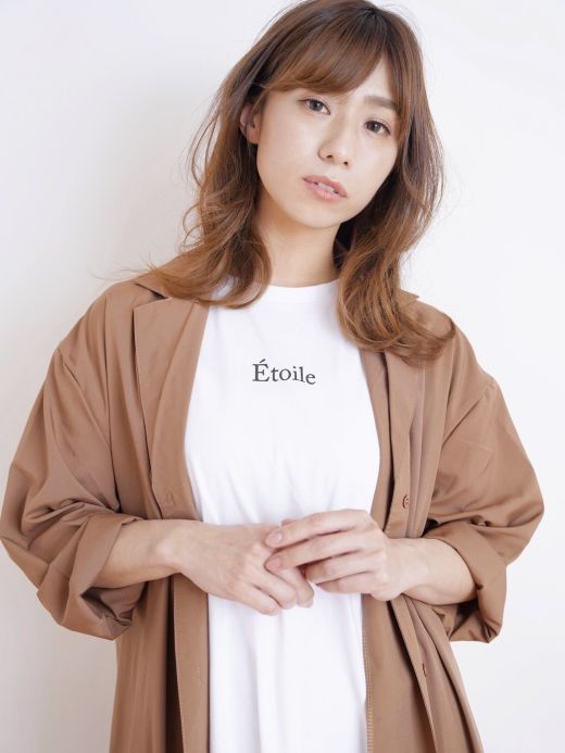 クビレミディアム ヘアカタログ 美容室 Nyny 伏見桃山店 渡邉 真由 ヘアサロン 美容院 ニューヨークニューヨーク