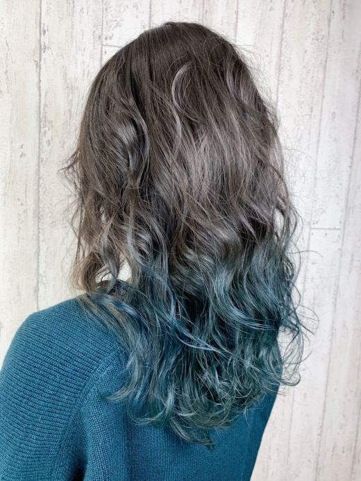 ディープブルーグラデーション ヘアカタログ 美容室 Nyny 伏見桃山店 渡邉 真由 ヘアサロン 美容院 ニューヨークニューヨーク ディープブルーグラデーション ヘアカタログ 美容室 Nyny 伏見桃山店 渡邉 真由 ヘアサロン 美容院 ニューヨークニューヨーク