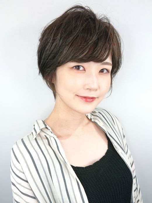ハンサムショート イルミナカラースターダスト ヘアカタログ 美容室 Nyny 樟葉店 前田 有梨花 ヘアサロン 美容院 ニューヨークニューヨーク