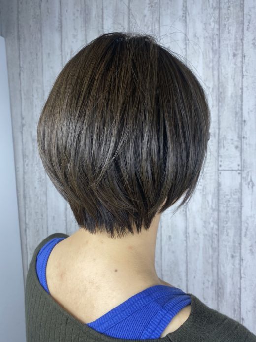 丸みのあるショートボブ ヘアカタログ 美容室 Nyny 伏見桃山店 小田 恵 ヘアサロン 美容院 ニューヨークニューヨーク