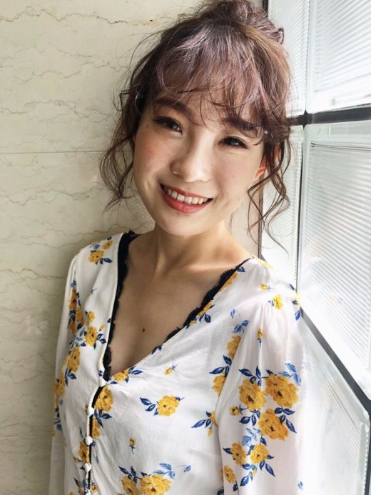 癖毛もまとまるかわいいお団子アレンジ ヘアカタログ 美容室 Nyny 河原町三条店 江副 桃子 ヘアサロン 美容院 ニューヨークニューヨーク