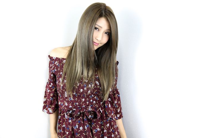 必見 イルミナカラー永久保存版 イルミナカラーで透明感ある外国人風の髪色をかなえる コラム 美容室 Nyny 南草津店 渡辺 徹 ヘアサロン 美容院 ニューヨークニューヨーク