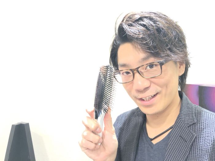 頭皮ケアでおすすめスカルプブラシはエスハートエス コラム 美容室 Nyny 垂水店 豊川 尚均 ヘアサロン 美容院 ニューヨークニューヨーク