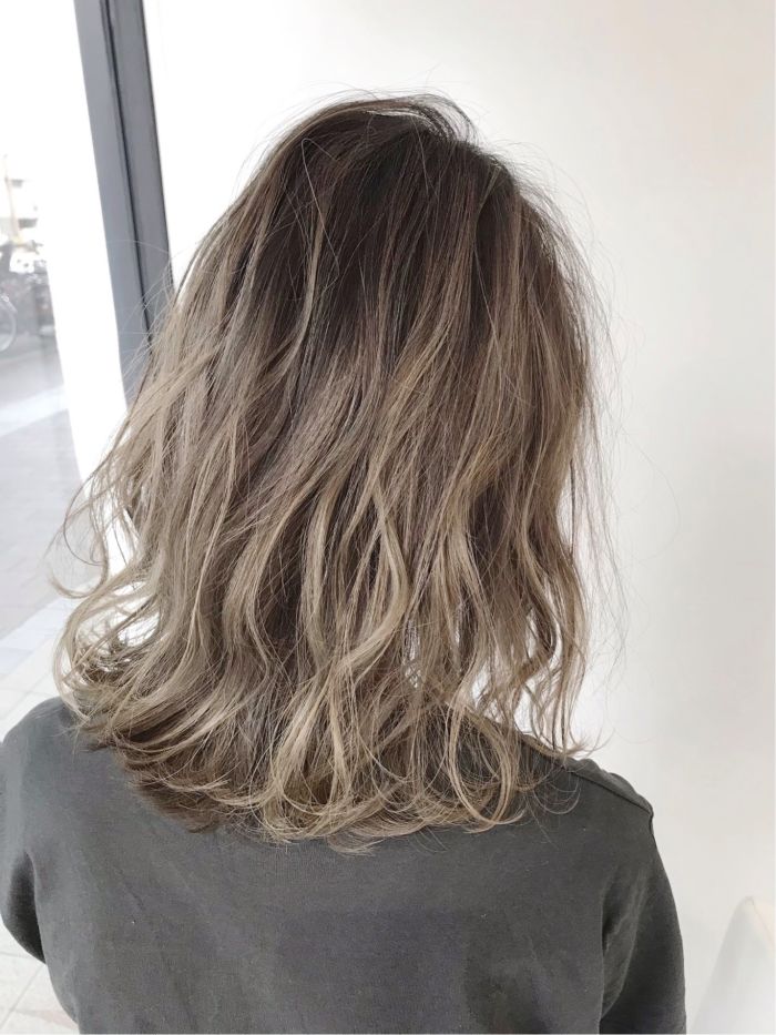 夏に挑戦したい ブリーチ回数別バレイヤージュ徹底解説 コラム 美容室 Nyny 三宮駅前店 吉敷 航一 ヘアサロン 美容院 ニューヨークニューヨーク