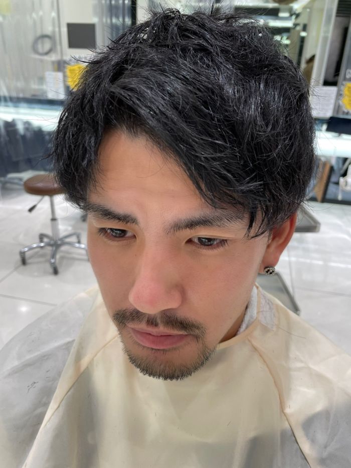 必須 かっこよくなる為にはまず眉カット 垢抜け コラム 美容室 Nyny 南草津店 今里 衣里 ヘアサロン 美容院 ニューヨークニューヨーク