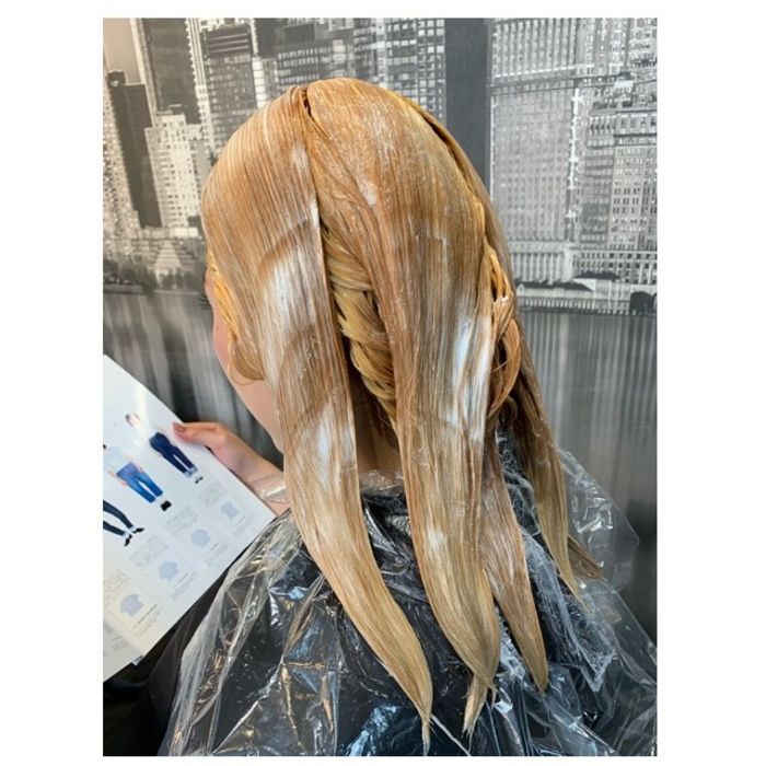 デザインカラーに飽きてしまった方必見 リセットカラーで思い通りのヘアカラーに コラム 美容室 Nyny 加古川店 永岡 鉄平 ヘアサロン 美容院 ニューヨークニューヨーク デザインカラーに飽きてしまった方必見 リセットカラーで思い通りのヘアカラーに コラム 美容室 Nyny 加古川店 永岡 鉄平 ヘアサロン 美容院 ニューヨークニューヨーク