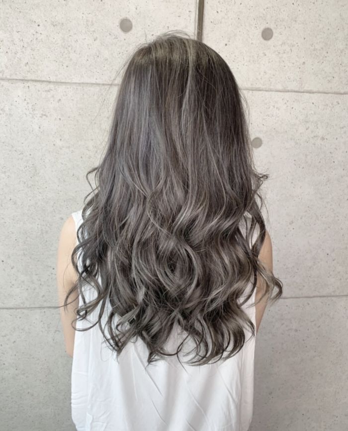 グレーアッシュ グレーベージュ特集 コラム 美容室 Nyny イオン高の原店 石垣 舞美 ヘアサロン 美容院 ニューヨークニューヨーク