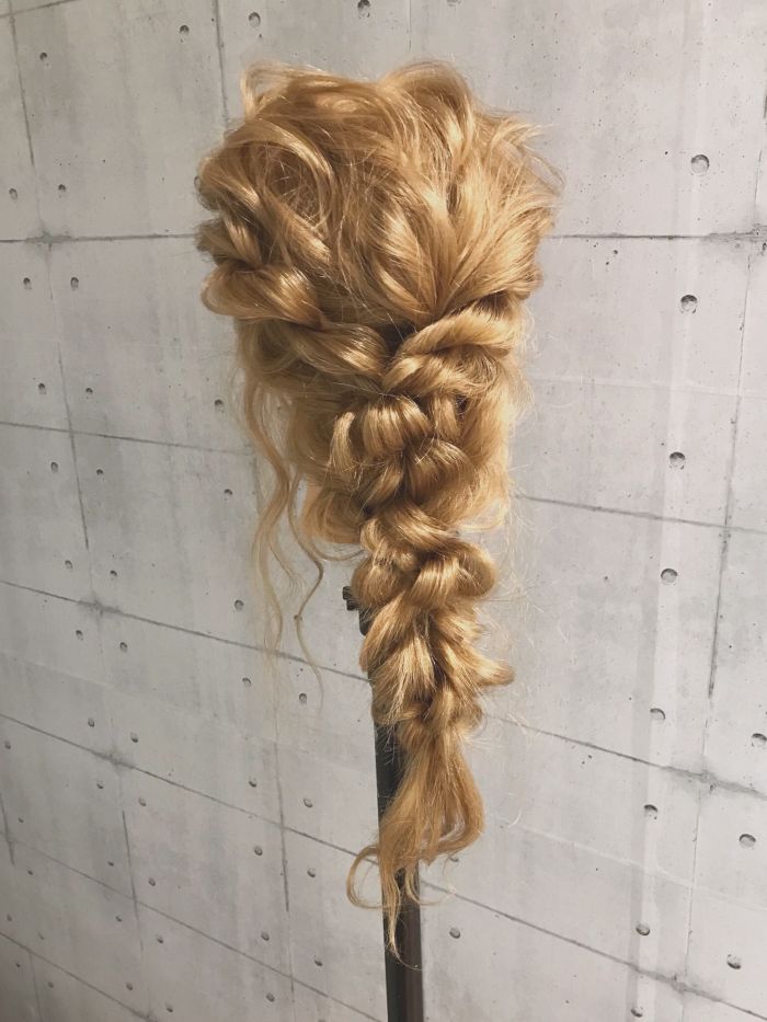 インスタ映え間違いなし 絶対に可愛くなれる 編みおろし アレンジ コラム 美容室 Nyny 新田辺店 高木 麻知子 ヘアサロン 美容院 ニューヨークニューヨーク