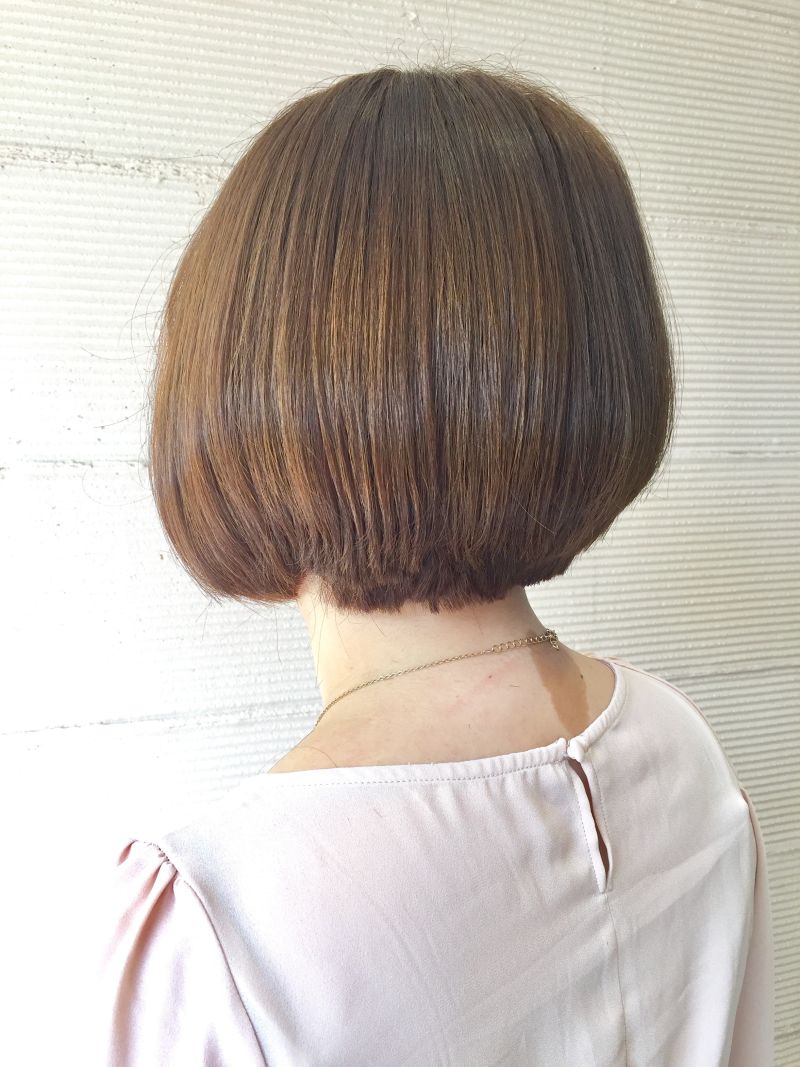 定番の前下がりボブ｜ヘアカタログ 美容室 NYNY 山科店 中林 由佳｜ヘアサロン・美容院｜ニューヨークニューヨーク