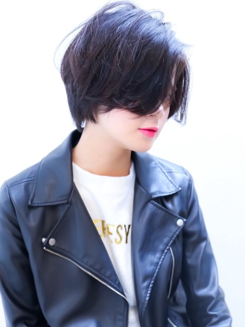 クールにキマる黒髪ショート ヘアカタログ 美容室 Nyny 三宮店 腰前 沙紀 ヘアサロン 美容院 ニューヨークニューヨーク