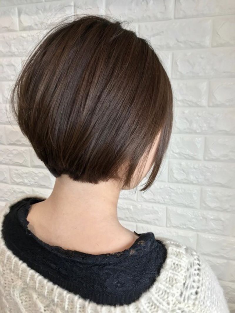 小顔カット 大人ショートボブ ヘアカタログ 美容室 Nyny 河原町オーパ店 圍 崇行 ヘアサロン 美容院 ニューヨークニューヨーク