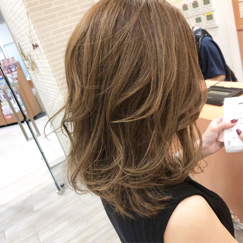 明るめカラー ヘアカタログ 美容室 Nyny Mothers Momoテラス六地蔵店