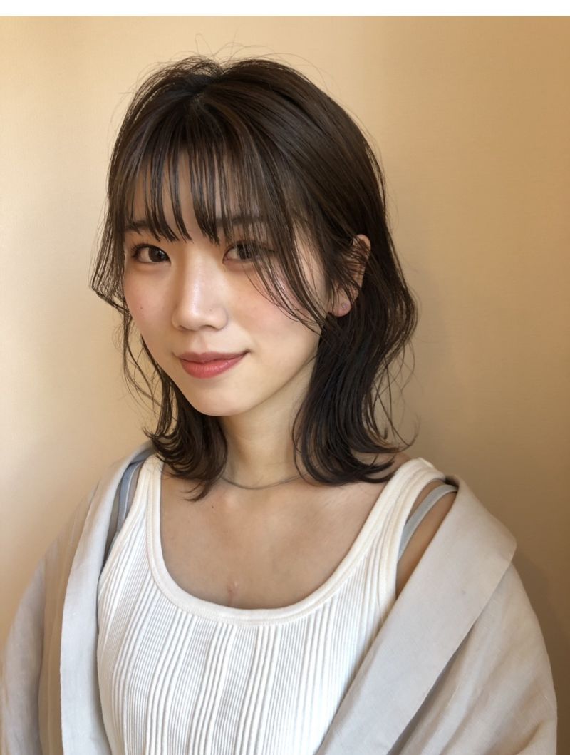 ミディアムスタイル ヘアカタログ 美容室 Essensuals By Toni Guy ミディアムスタイル ヘアカタログ 美容室 Essensuals By Toni Guy