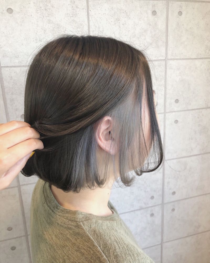 シルバーインナーカラー｜ヘアカタログ 美容室 NYNY 河原町三条店 徳永 実沙｜ヘアサロン・美容院｜ニューヨークニューヨーク