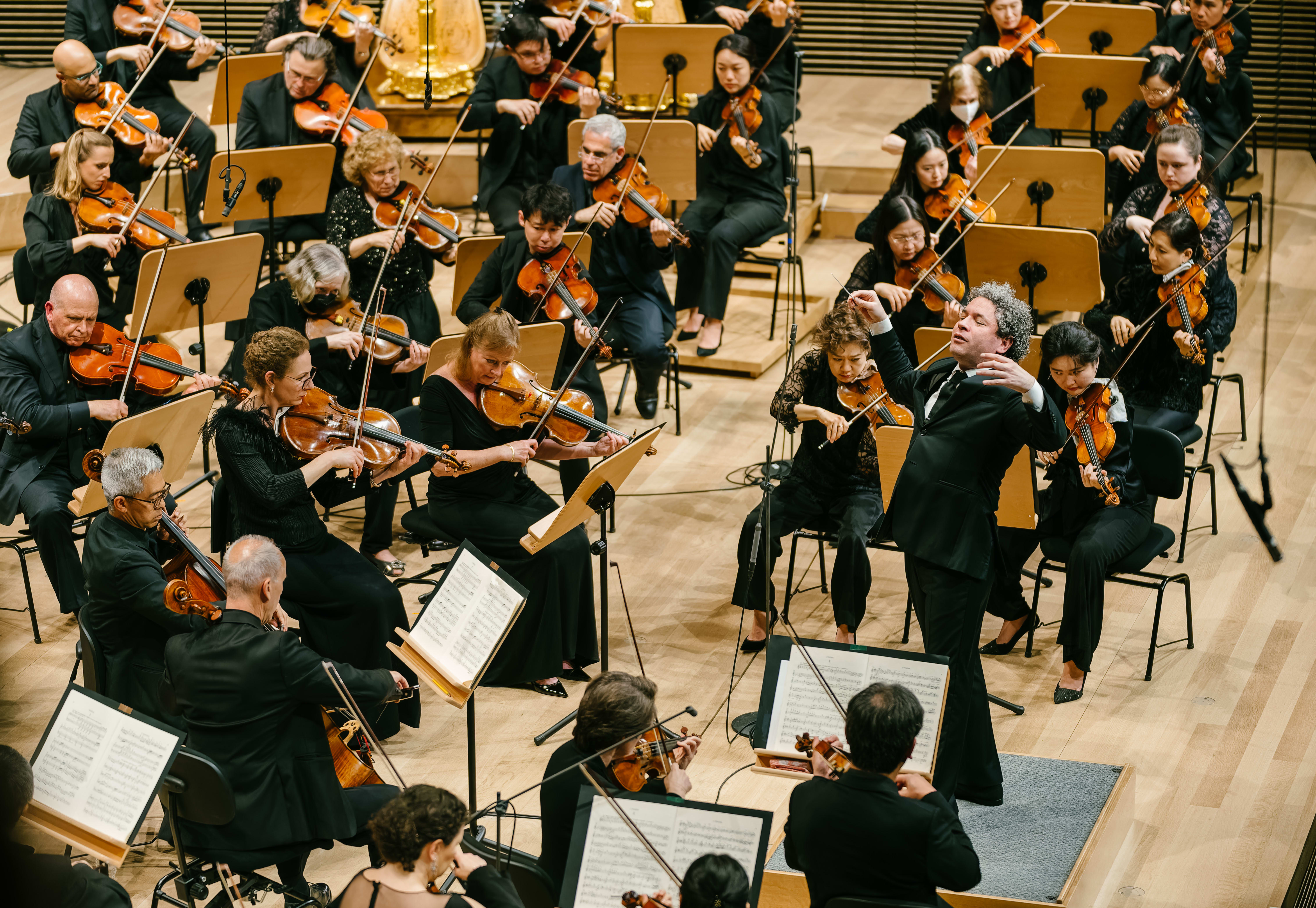 洋楽 Orchestre Pepelepe - Mulambo Dudamel, Beethoven's Fifth & Corigliano - Sep 18–21 - NY Phil