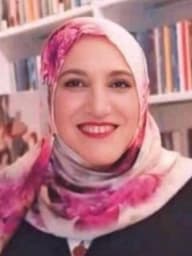نجلاء علي حسن