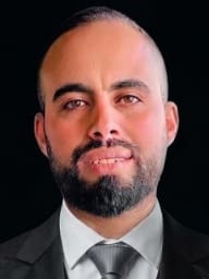 زكرياء البشاري