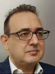 وليد عزام