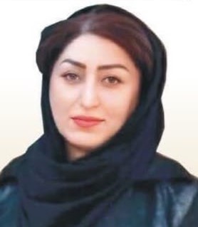 اِمرأةٌ

للشاعرة الايرانية سميه بحر كاظمى
