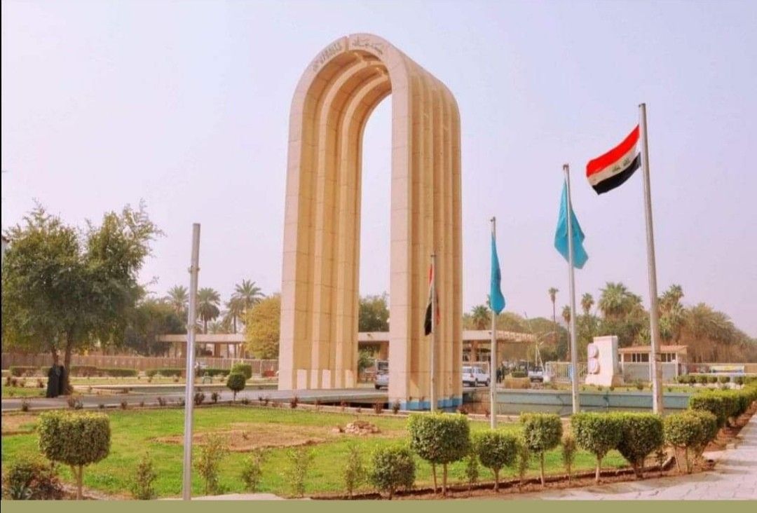 حين يصمت الرف