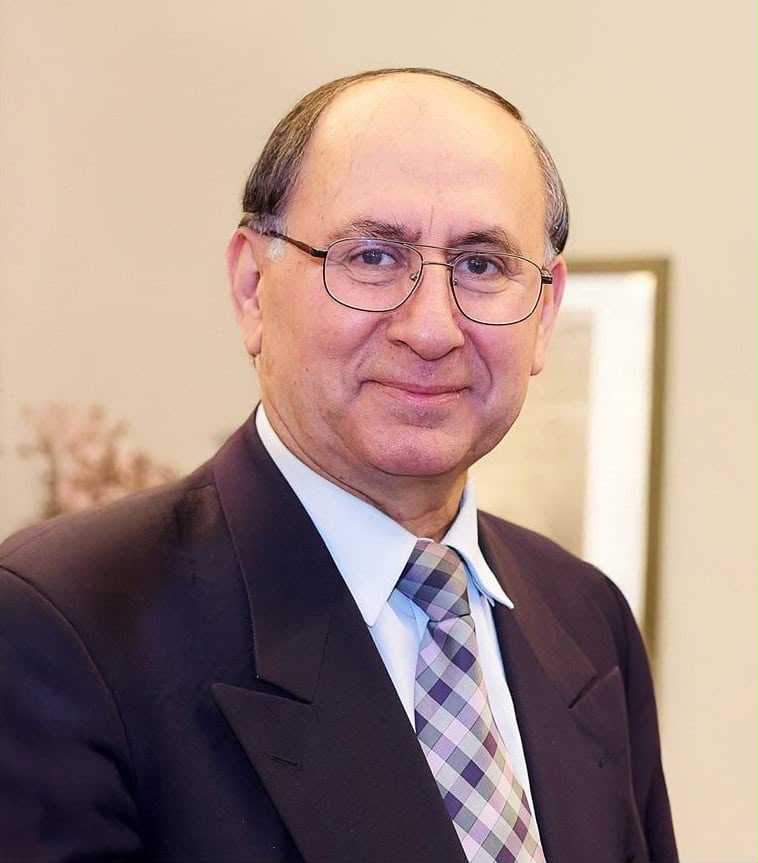 وجوهٌ على تخوم التشكّل.

&nbsp;قراءة فنية في لوحة الفنان التشكيلي صبري يوسف