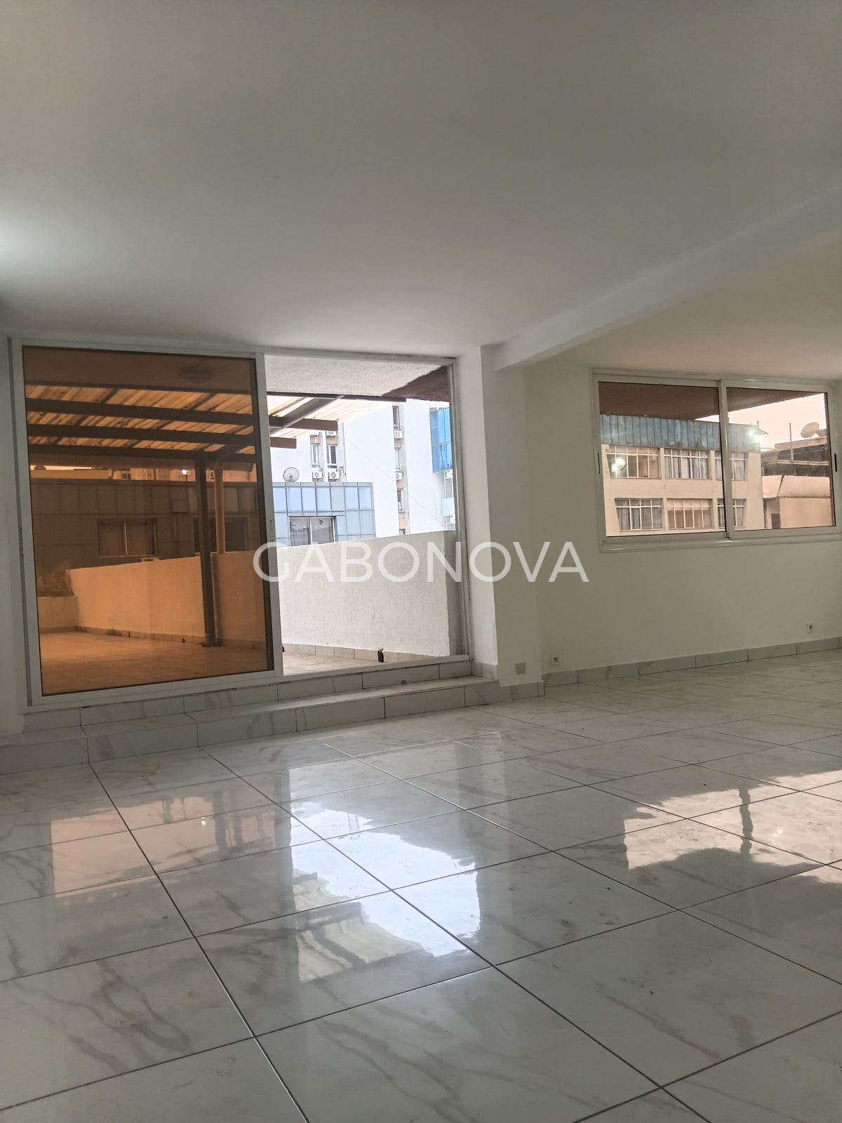 Appartement à louer à Libreville — photo principale
