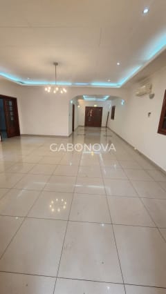Maison à louer à Ambowé, Libreville — photo 3 sur 10