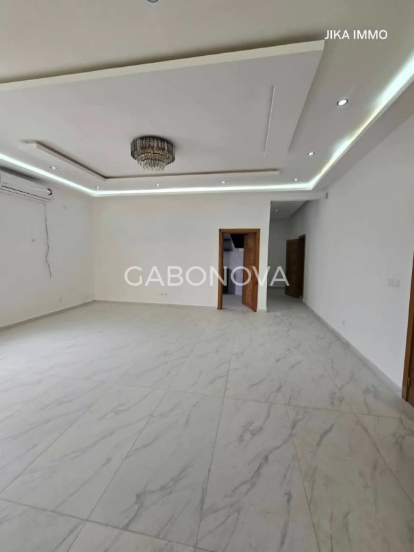 Appartement 3 ch. à louer — Angondjé, Akanda