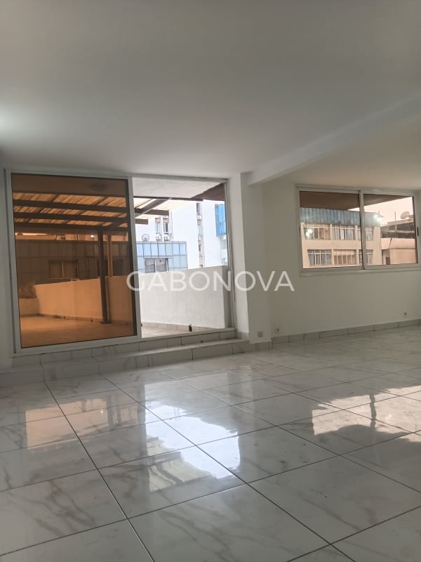 Appartement 2 chambres à louer — Libreville