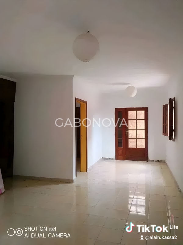 Appartement 3 ch. à louer — Angondjé, Akanda