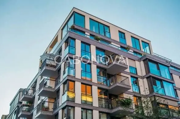 Immeuble de rapport 6 lots — Owendo — Owendo, Libreville