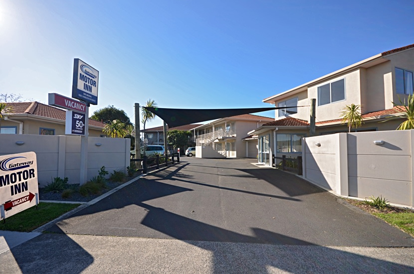 Gateway Motor Inn