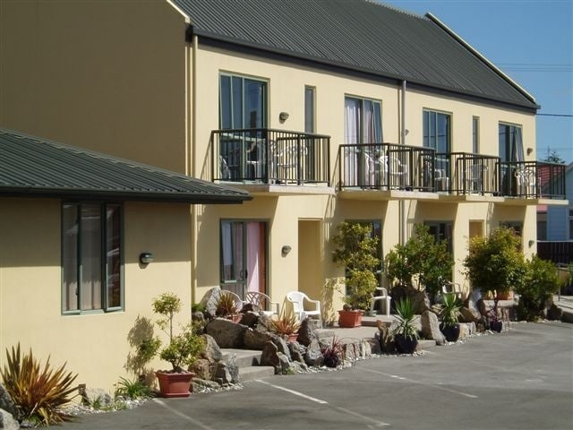 Palm Court Motel