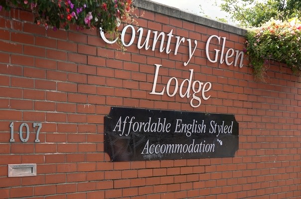 Country Glen Motor Lodge