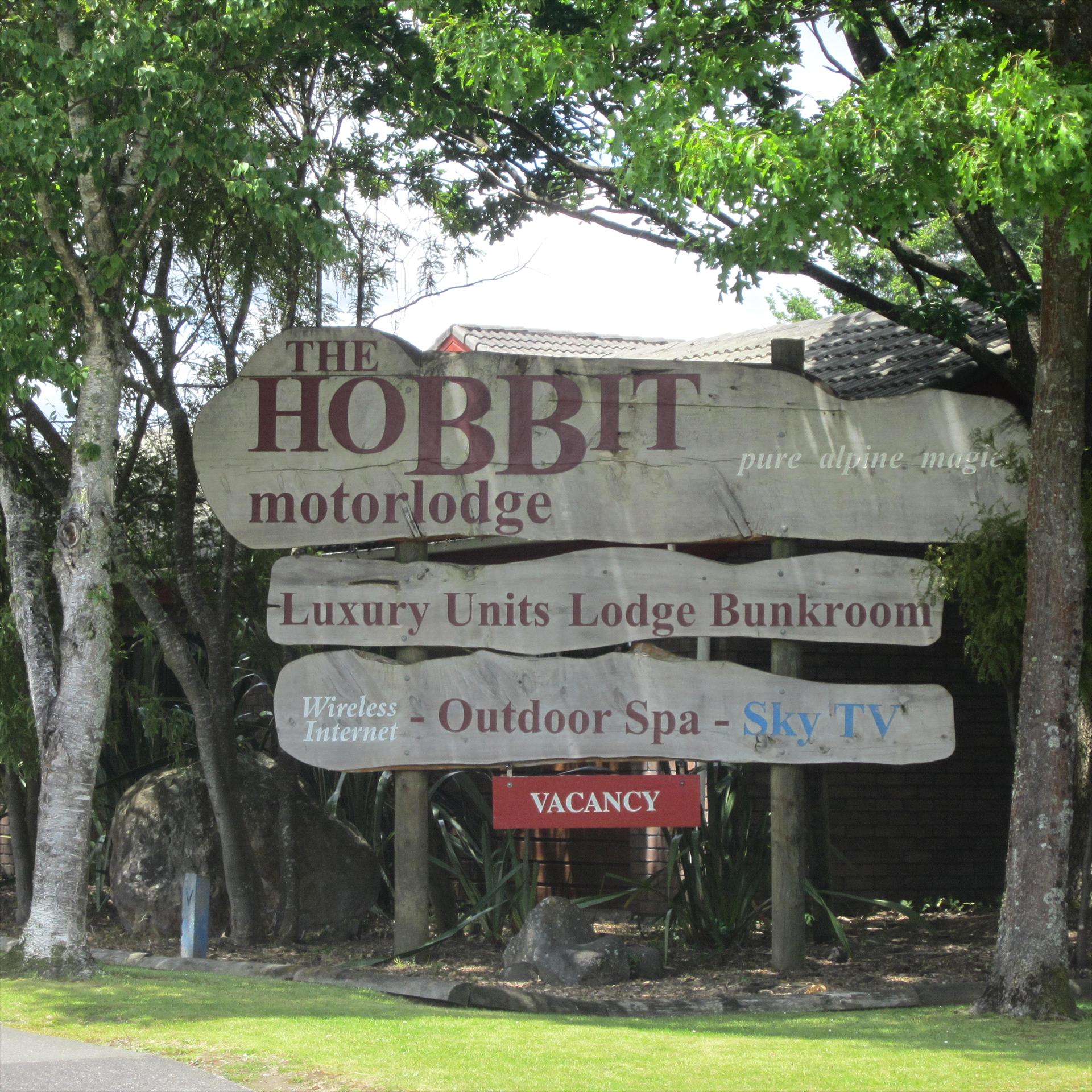 Hobbit Motorlodge