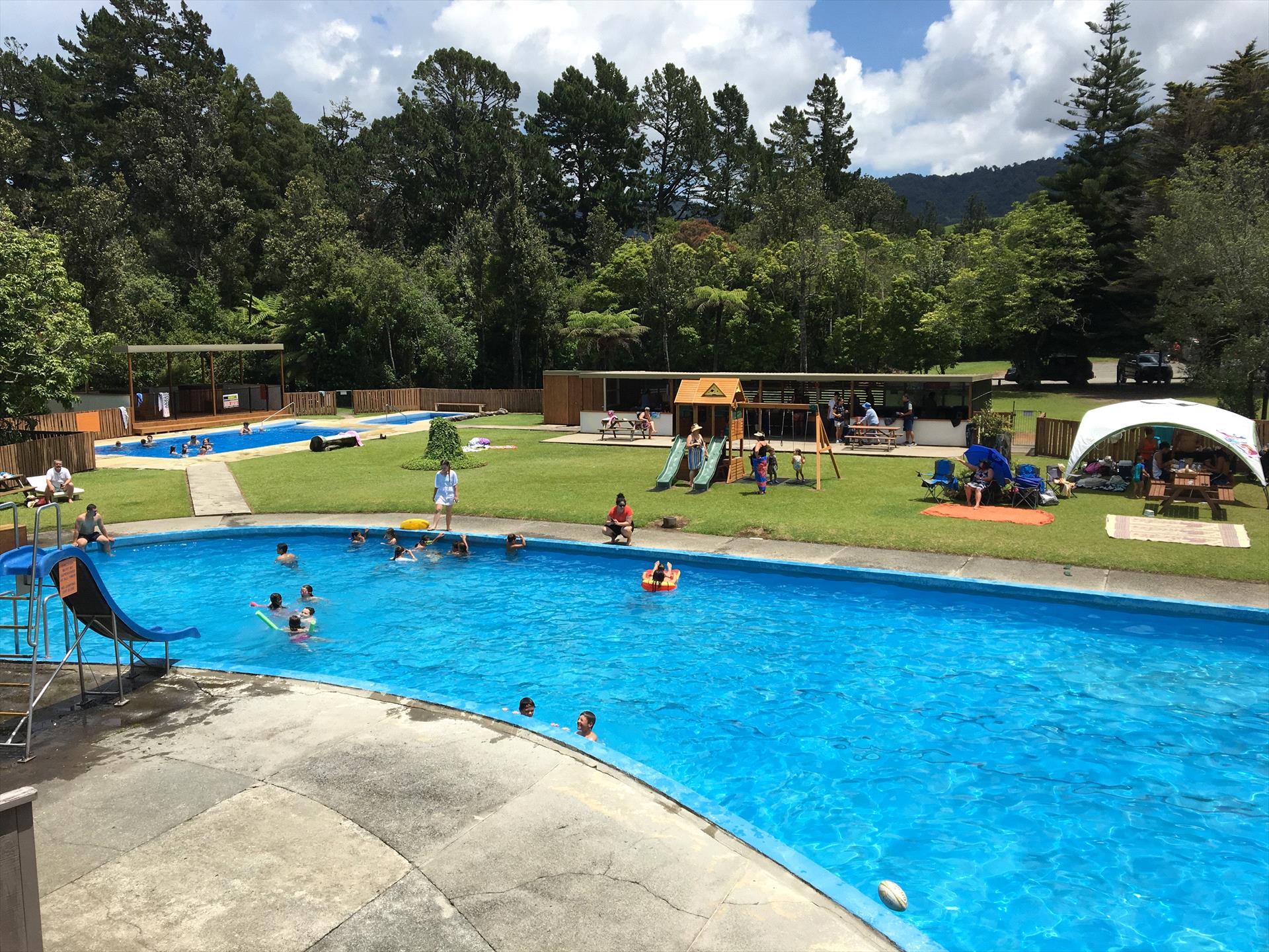 Sapphire Springs Holiday Park & Thermal Pools