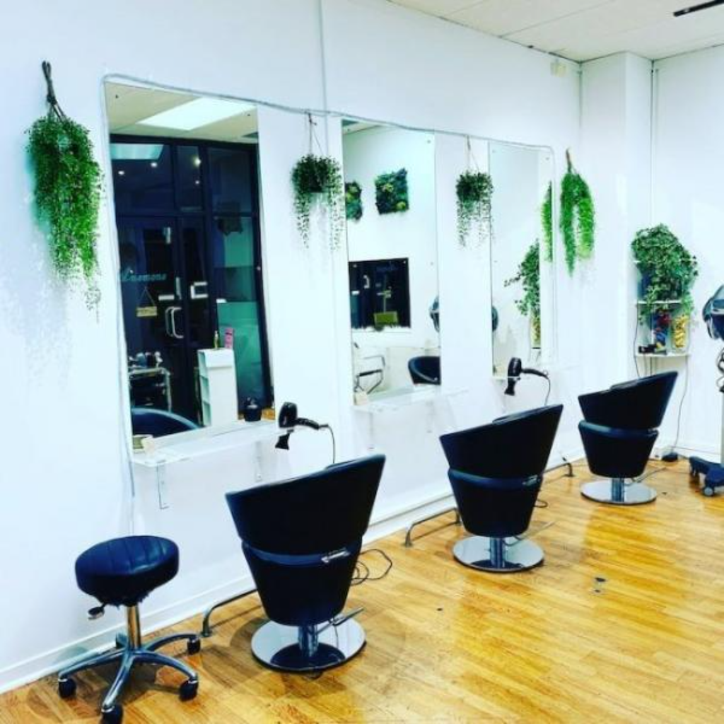 急募!Queen Stにある人気ヘアーサロン「Anemone」で美容師・アシスタント募集!