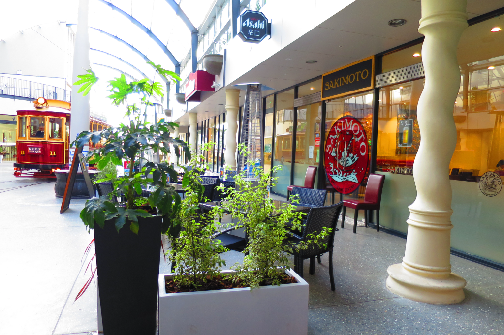 SAKIMOTO Japanese Bistro フロアスタッフ募集