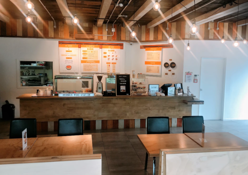 9 Bowls Eatery & Han's Korean Kitchen シェフ、キッチンハンド 経験者 募集