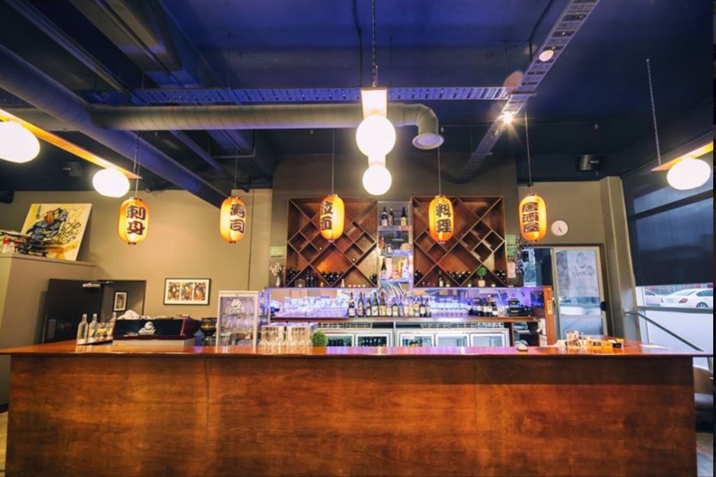 Ozeki Cafe & Bar 寿司作り担当、キッチンスタッフ募集