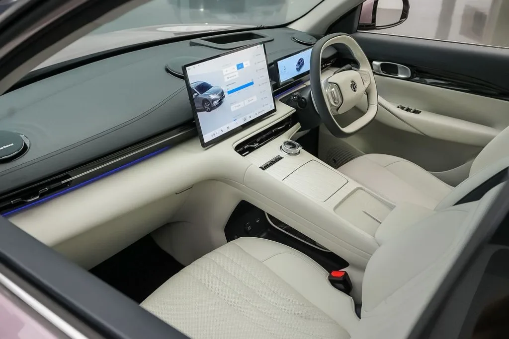 Proton e.MAS interior — real comfort, real talk